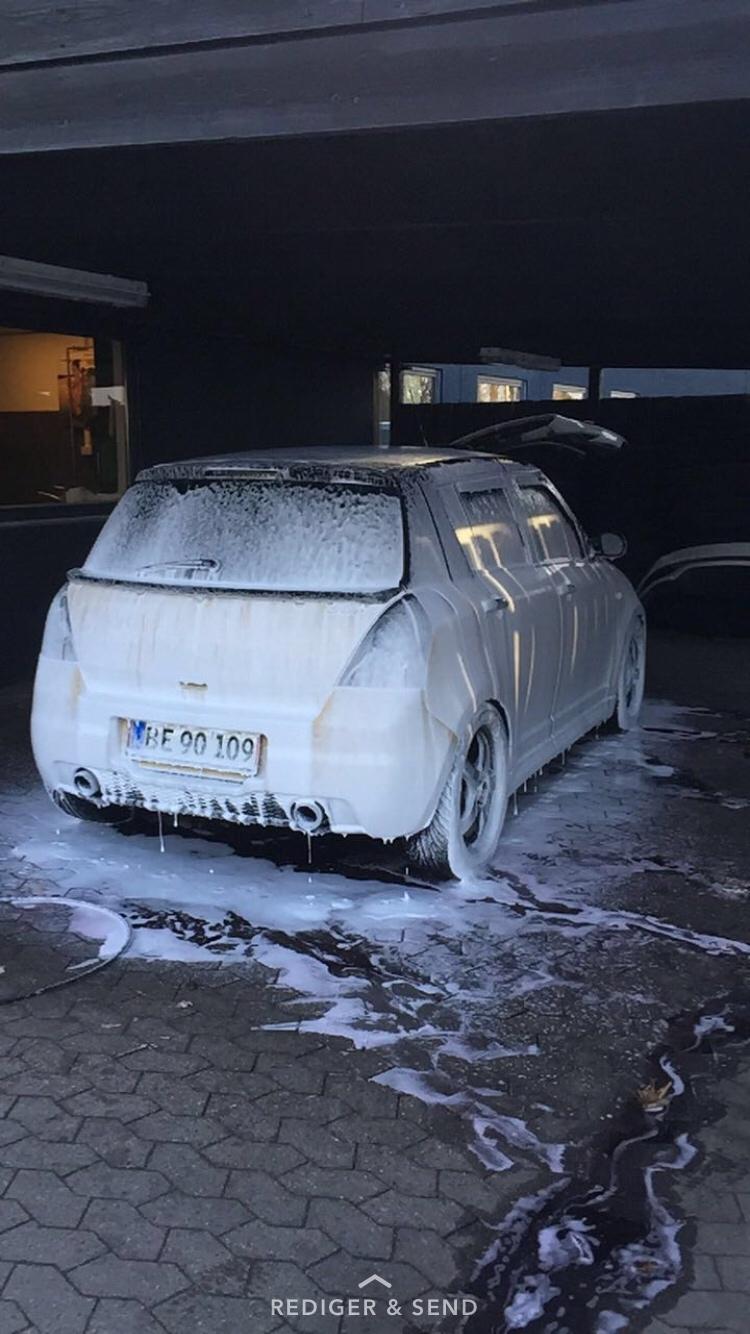 Suzuki Swift GLX 5 dørs billede 6