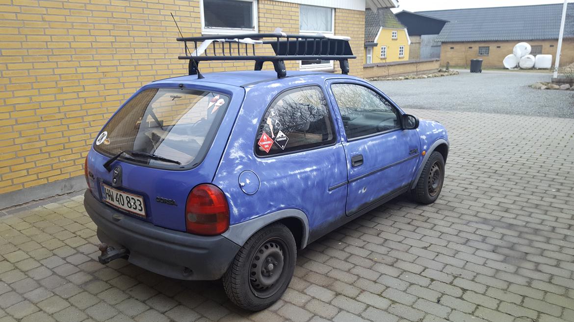 Opel Corsa B 'Turtle' - hoodride billede 17