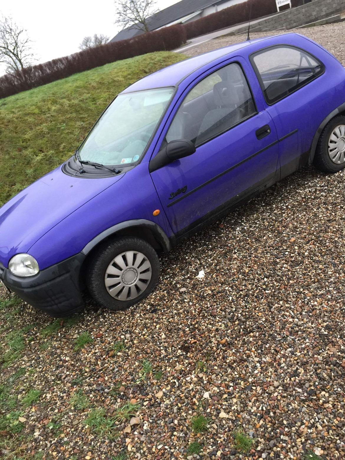 Opel Corsa B 'Turtle' - Bilen da jeg købte den for 4500kr. billede 20