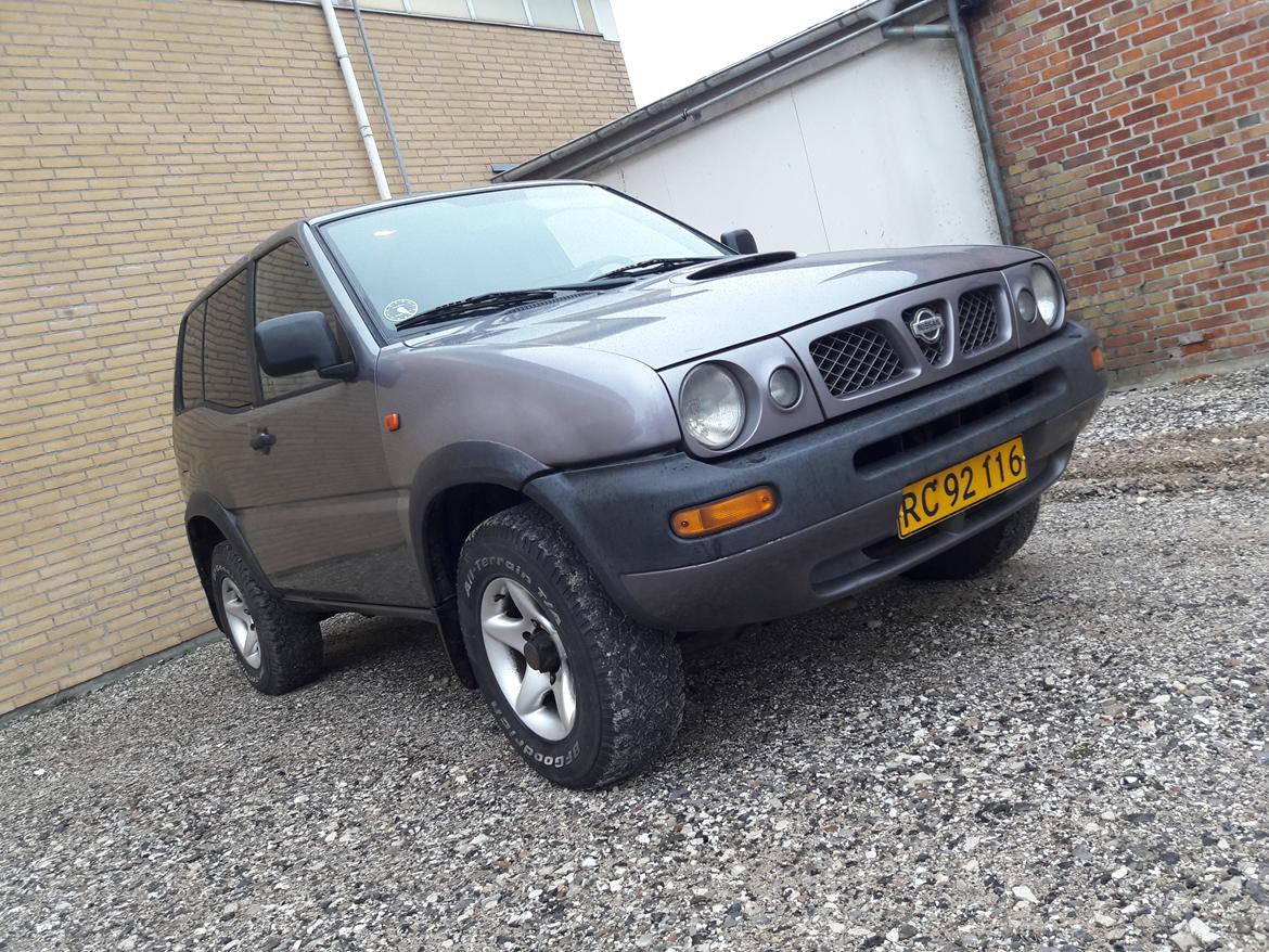 Nissan Terrano II 2.7 Tdi billede 1