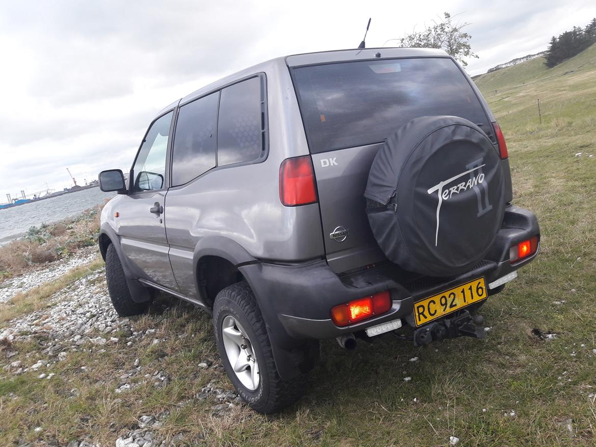 Nissan Terrano II 2.7 Tdi billede 5