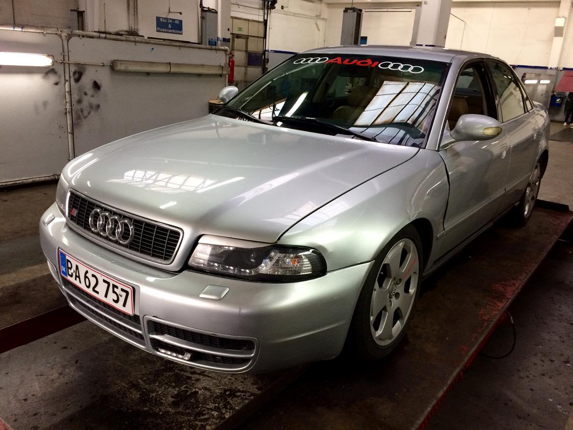 Audi A4 Med S4 look ( Tidl bil ) billede 1