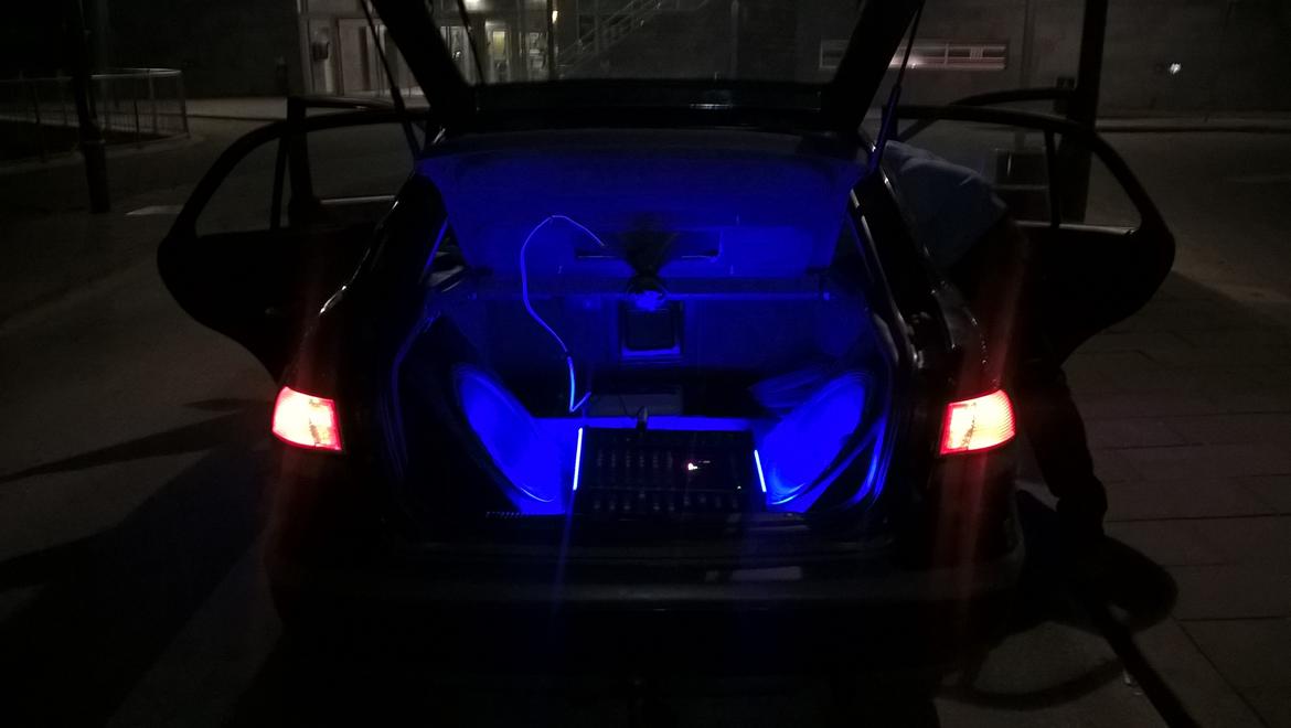 Mazda 626           (Mazzi)  - LED bag billede 9