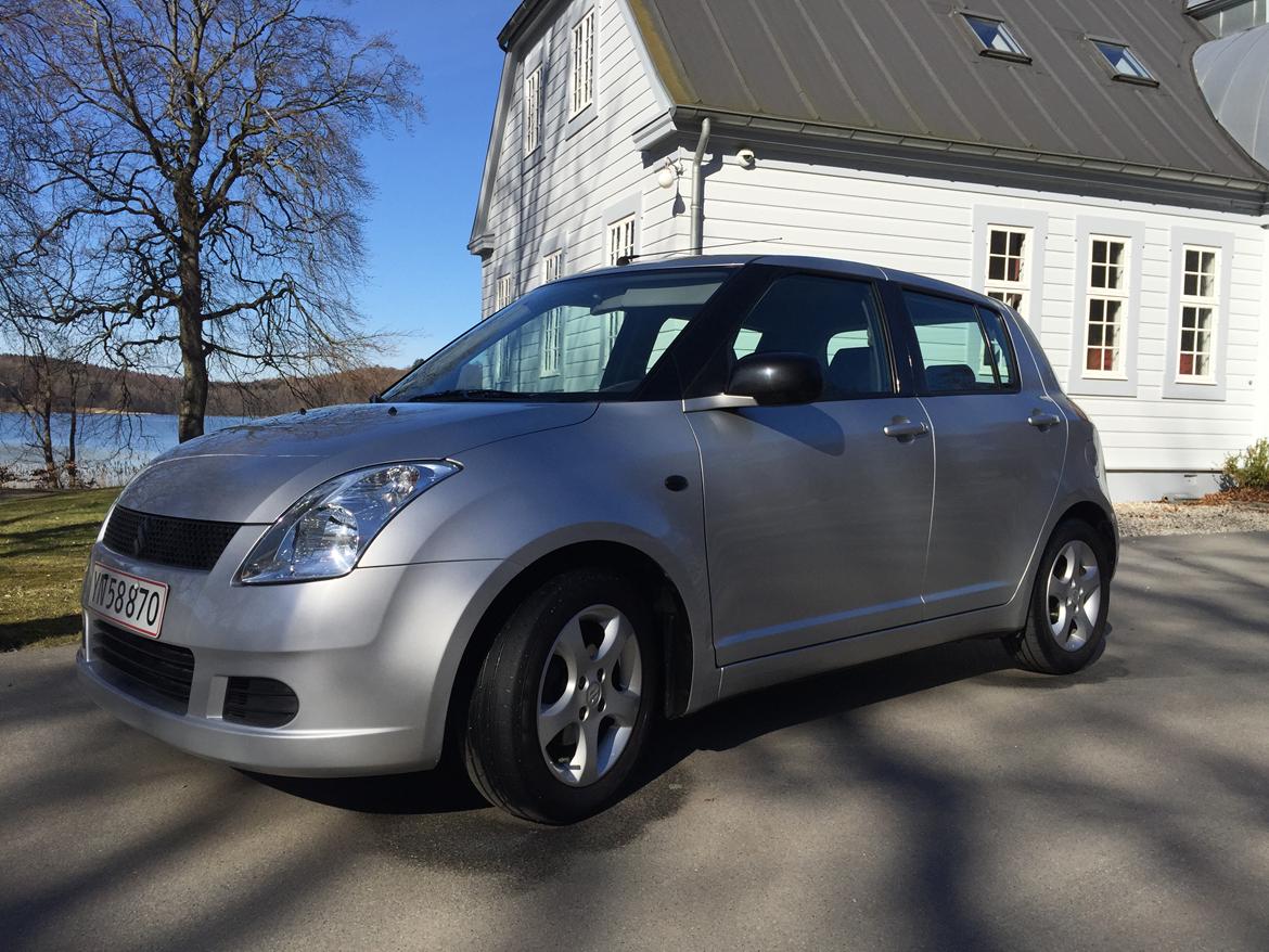 Suzuki SWIFT 1,5 GLX billede 2