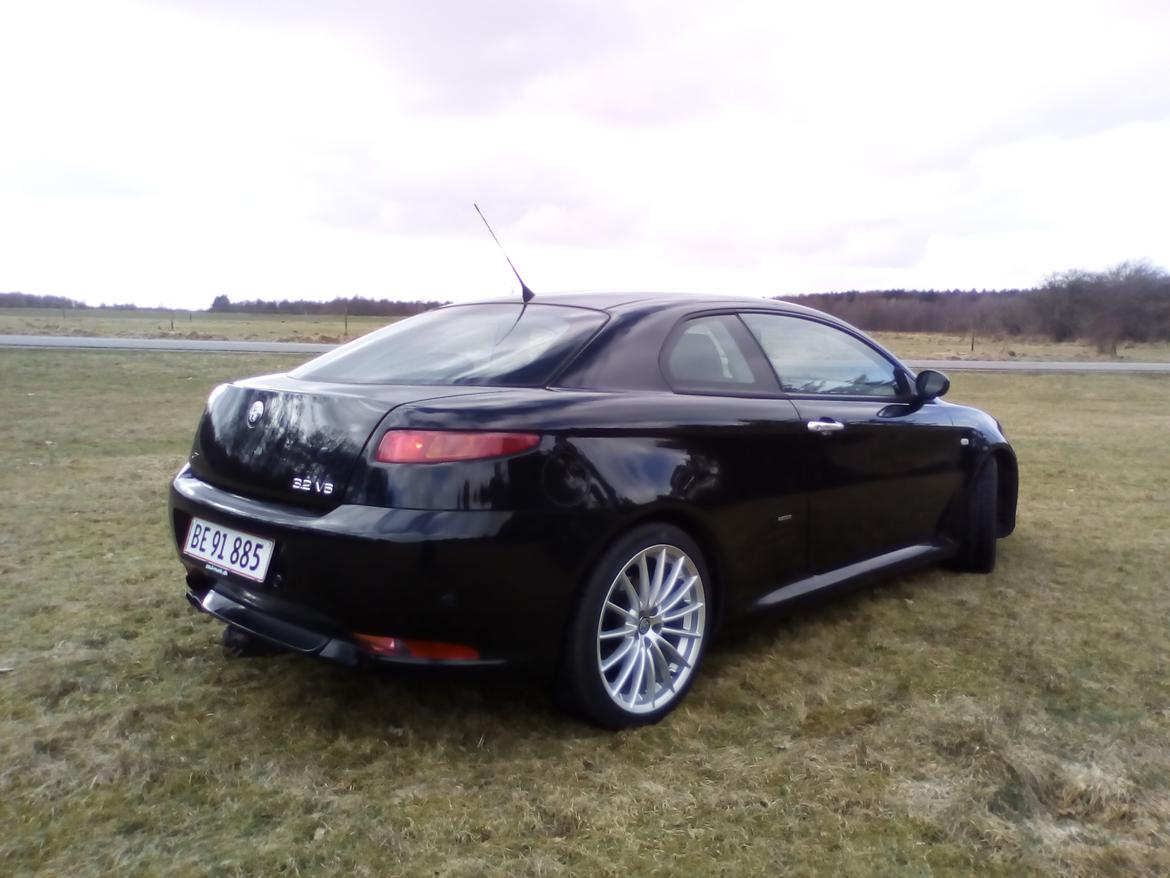 Alfa Romeo GT 3,2 V6 24V - Nye 225/40-18 dæk. billede 3