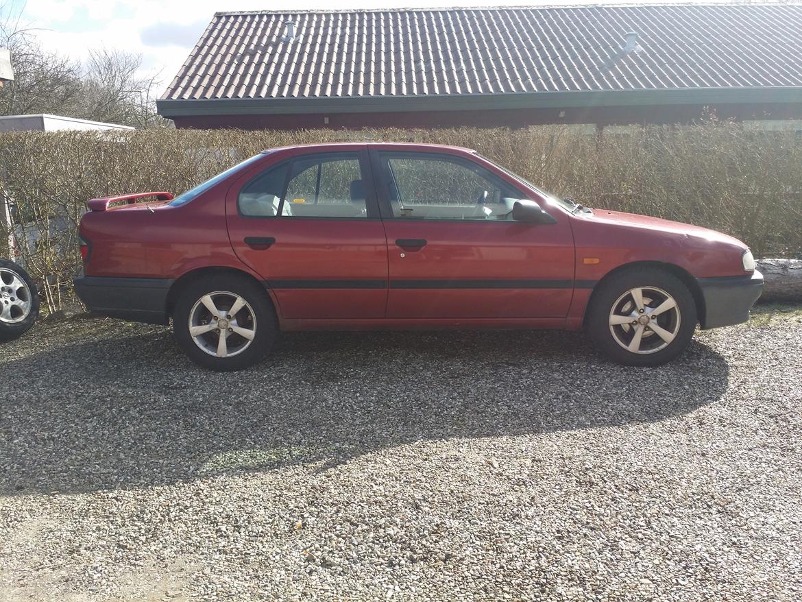 Nissan Primera P10 1.6 16v E billede 3