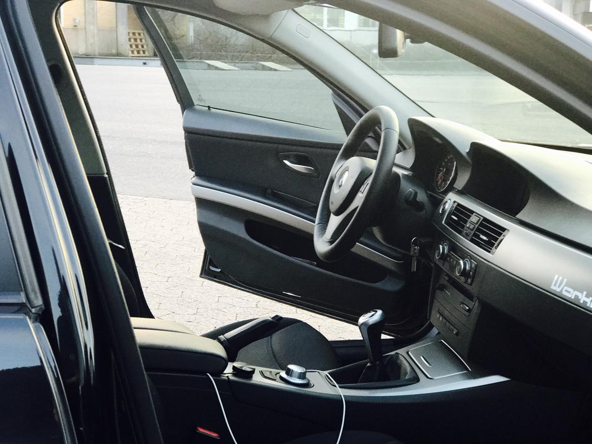 BMW E90 320D billede 11