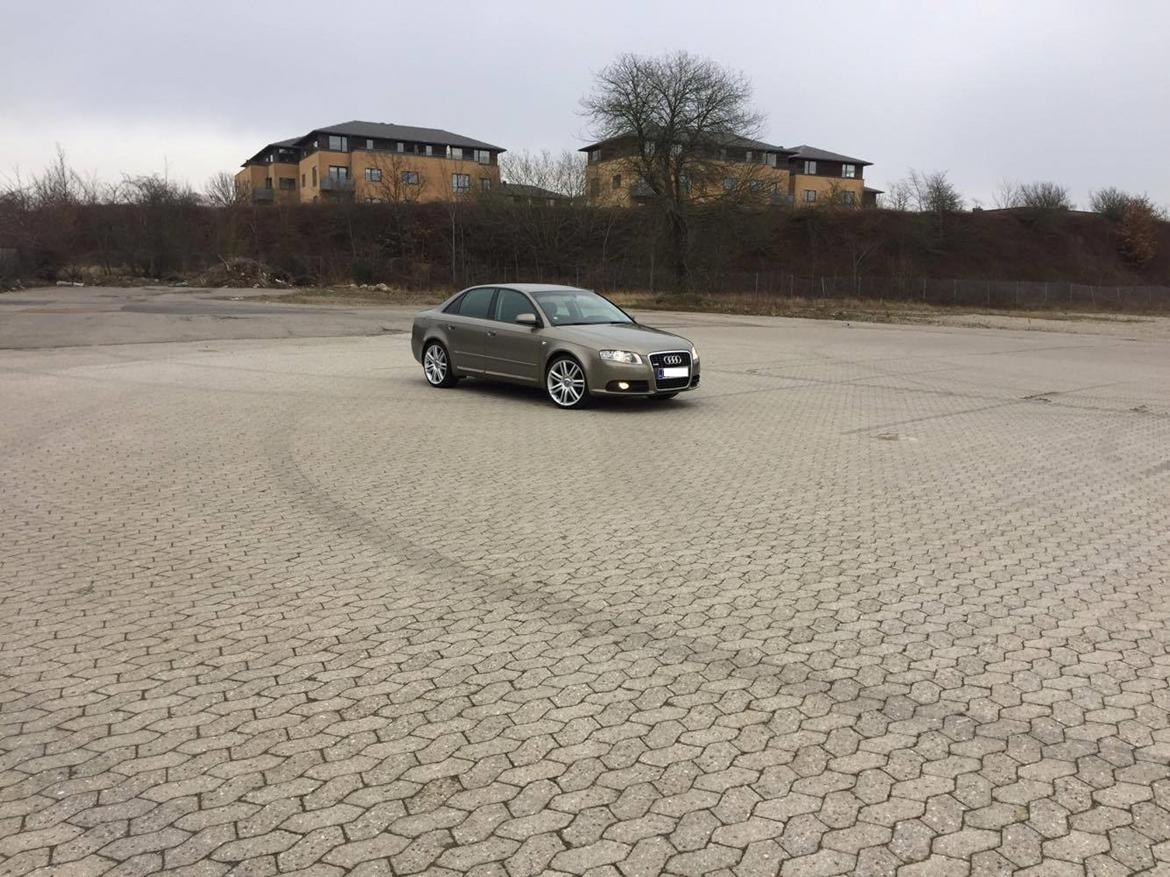 Audi A4 1.8T S Line billede 15