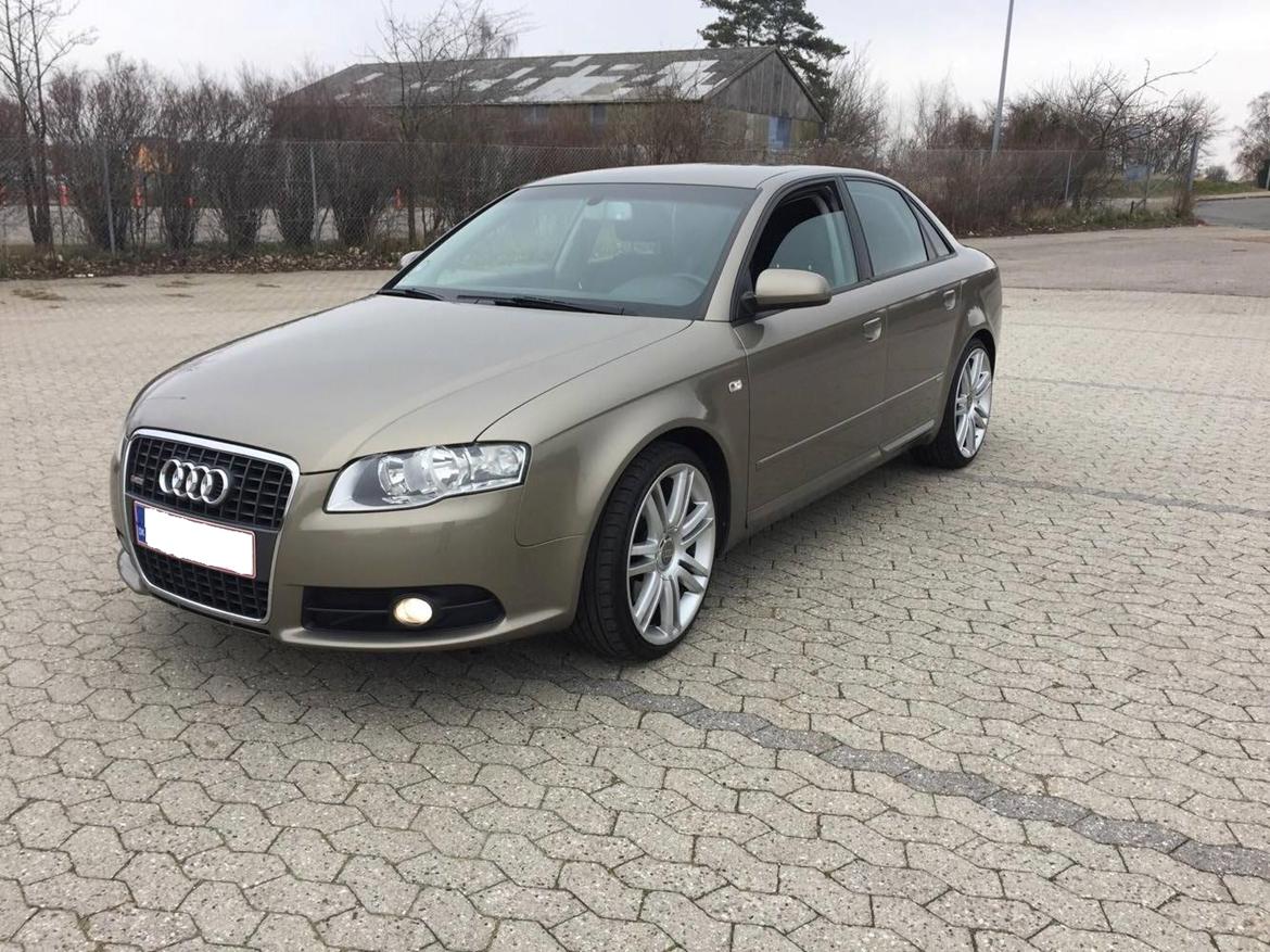 Audi A4 1.8T S Line billede 13