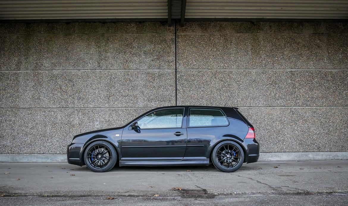 VW Golf IV R32  billede 1