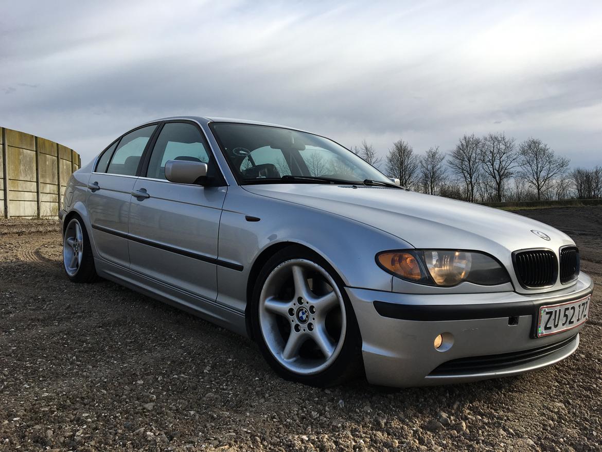 BMW E46 325i billede 1