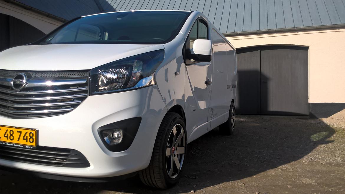 Opel vivaro billede 1