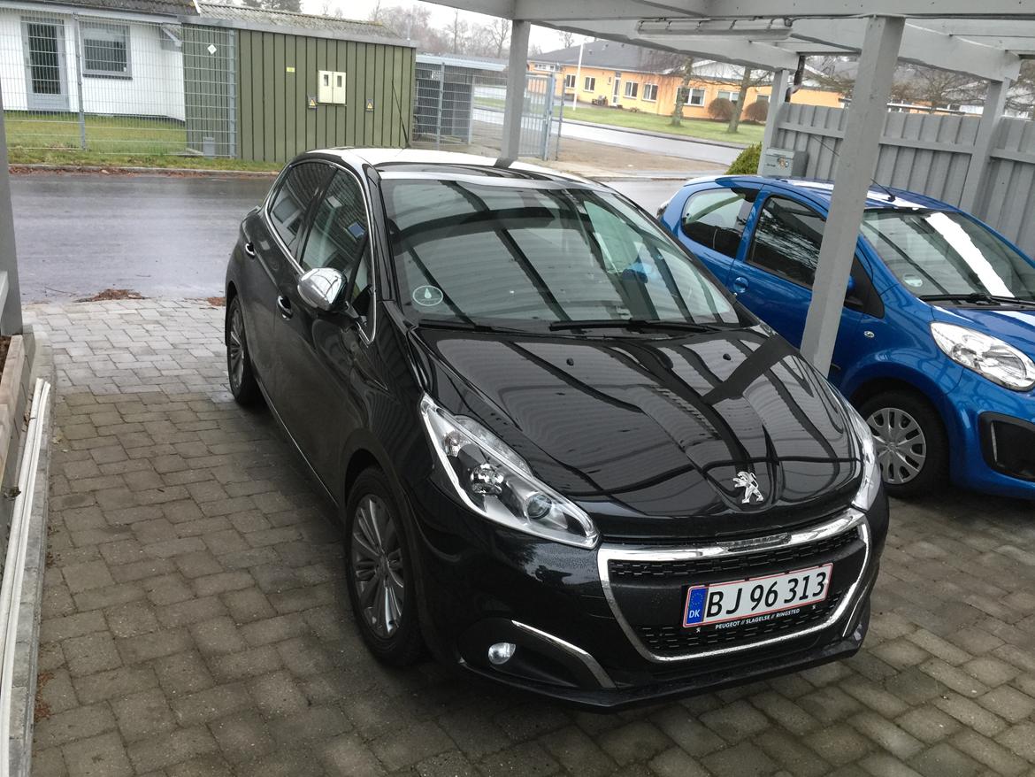 Peugeot 208 Desire Sky  billede 2