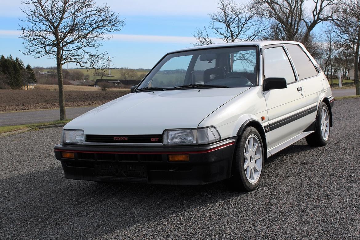 Toyota Corolla 1,6 GT Twin Cam 16 billede 1