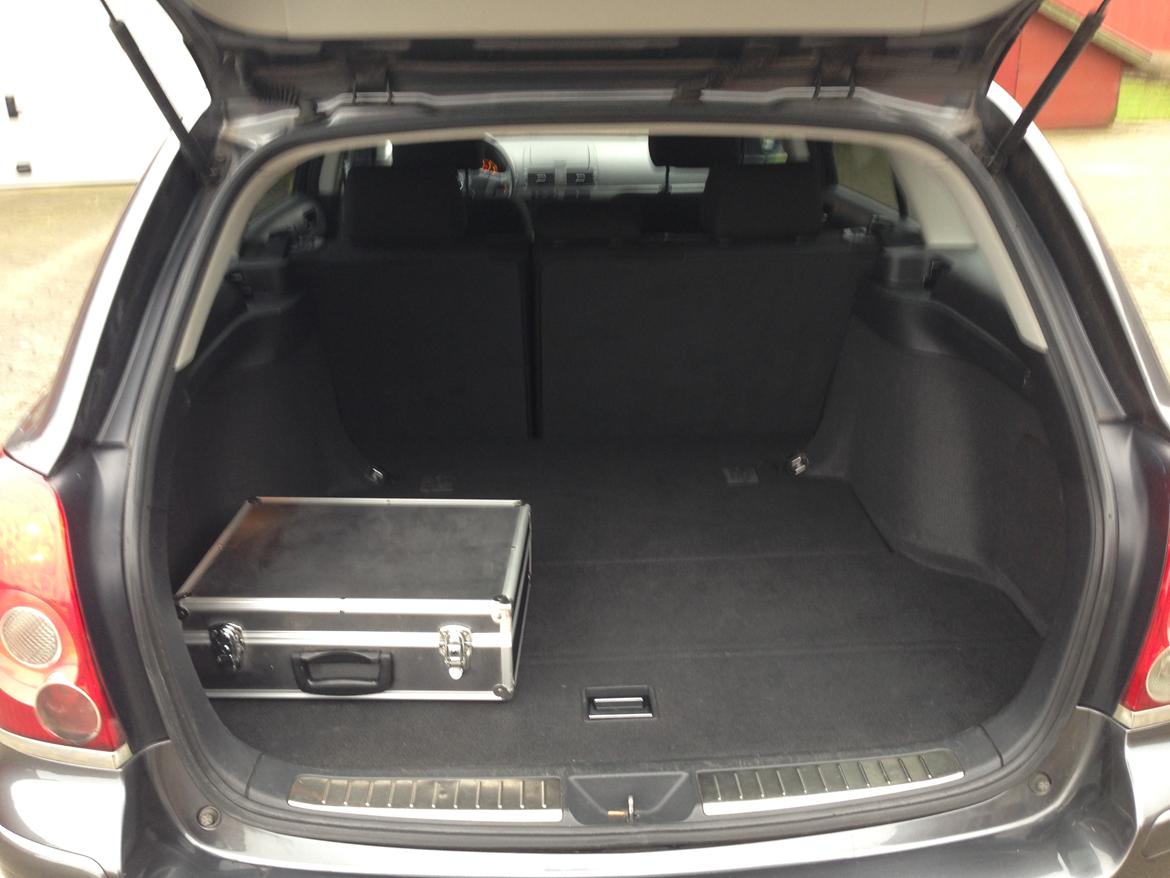 Toyota Avensis 1,8 VVT-i STC Sol Plus billede 12