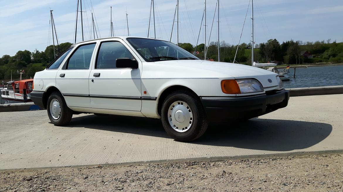 Ford Sierra 1.6 billede 1