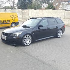BMW E61 525i