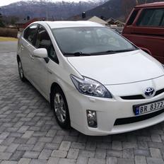 Toyota Prius gen III (xv 30) 
