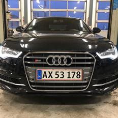 Audi A6 3,0TDI Multitronic 