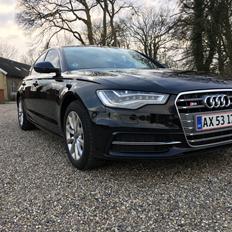 Audi A6 3,0TDI Multitronic 