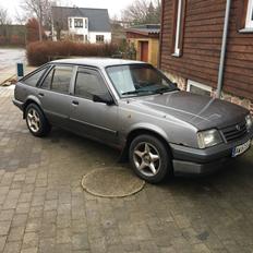 Opel Ascona C-CC 1.6s LS.