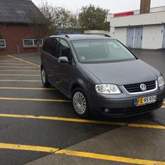 VW TOURAN 140 TRENDLINE DSG