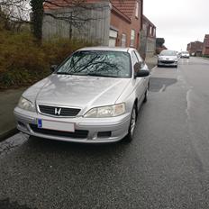 Honda Accord 1.8i LS - CG8
