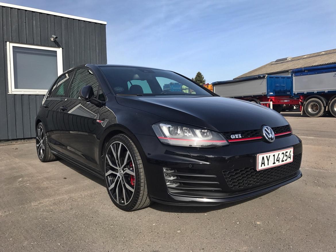 VW Golf VII GTI performance SOLGT billede 1