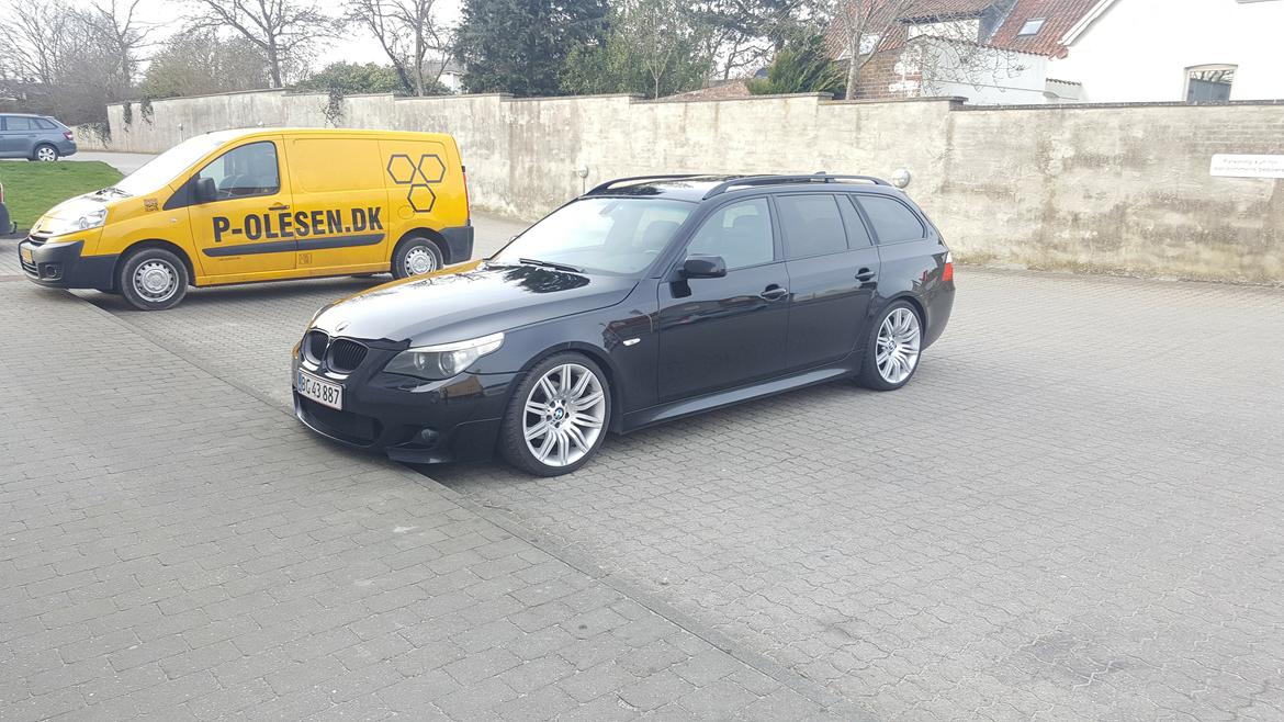 BMW E61 525i billede 2