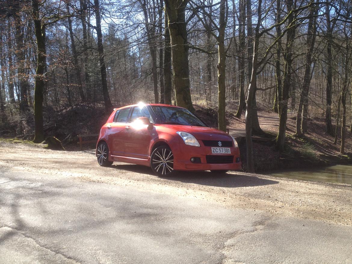 Suzuki SWIFT 1,5 billede 5