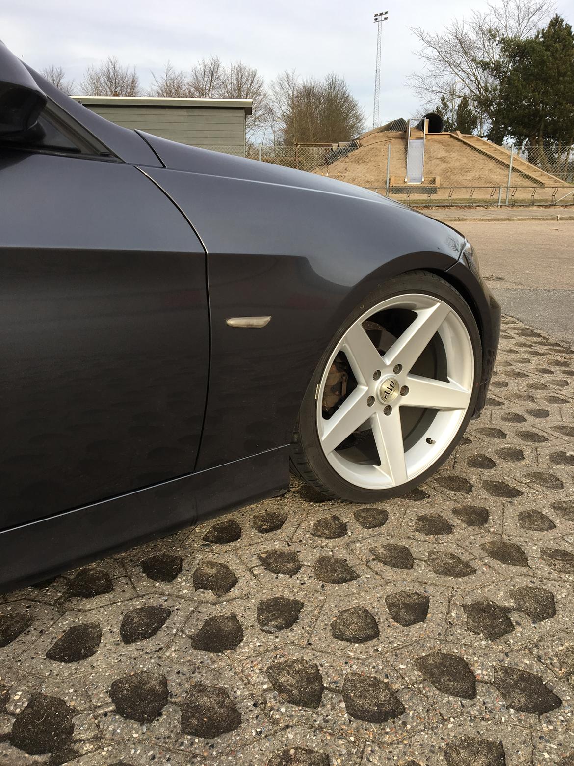 BMW E90 318D solgt billede 7