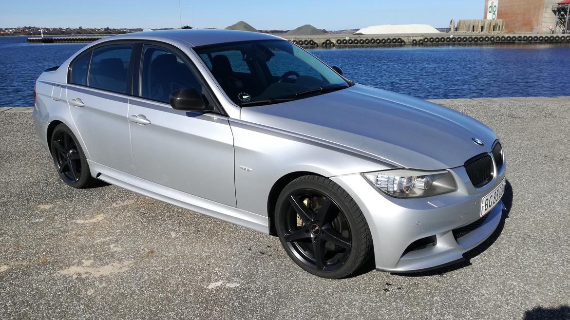 BMW 335i LCI Performance Edition / SOLGT :'( billede 2
