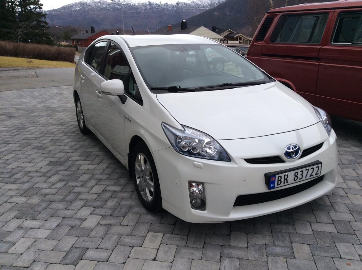 Toyota Prius gen III (xv 30)  billede 1