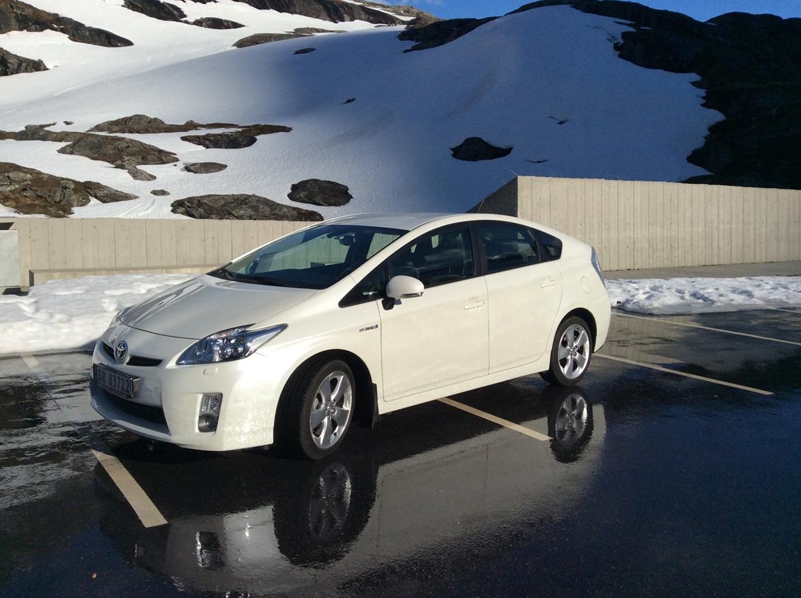Toyota Prius gen III (xv 30)  billede 6