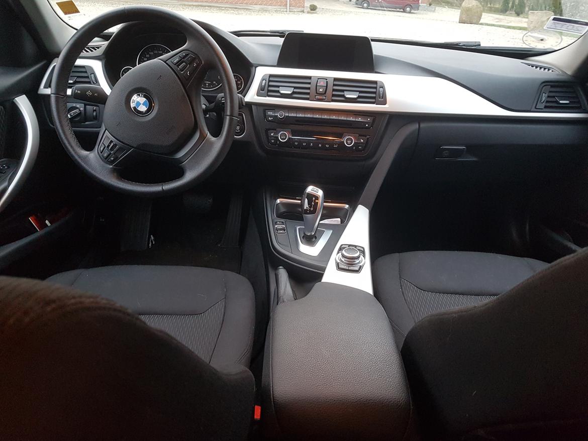 BMW 320d Touring billede 9