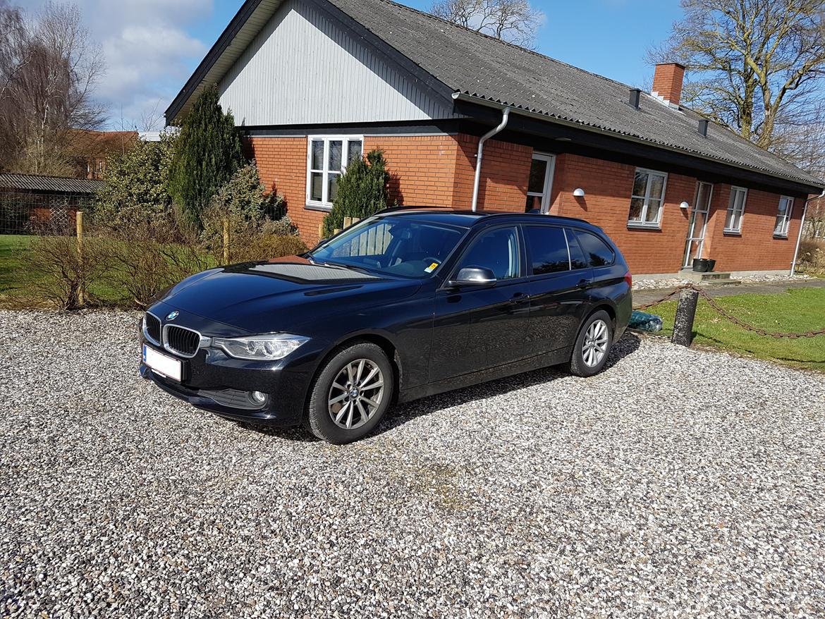 BMW 320d Touring billede 2