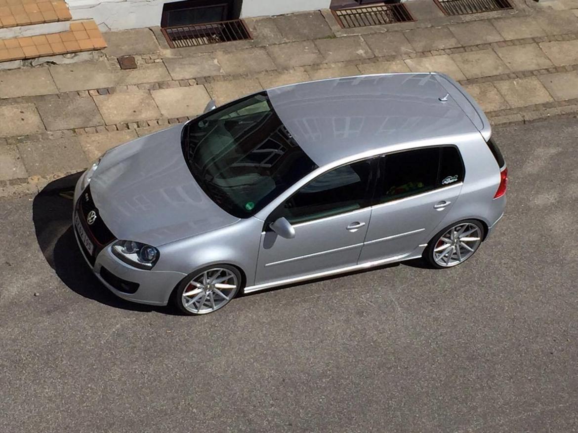 VW Golf V GTI billede 1