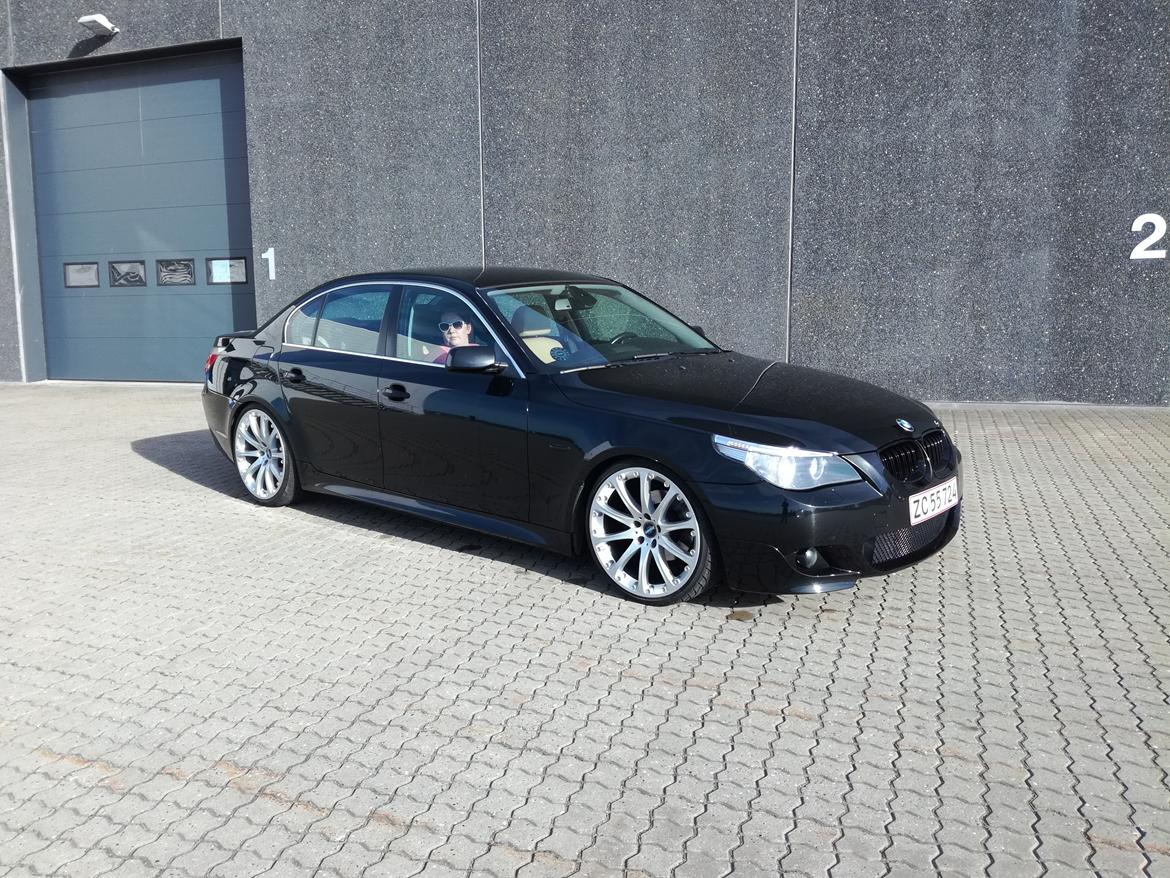 BMW 520i billede 1