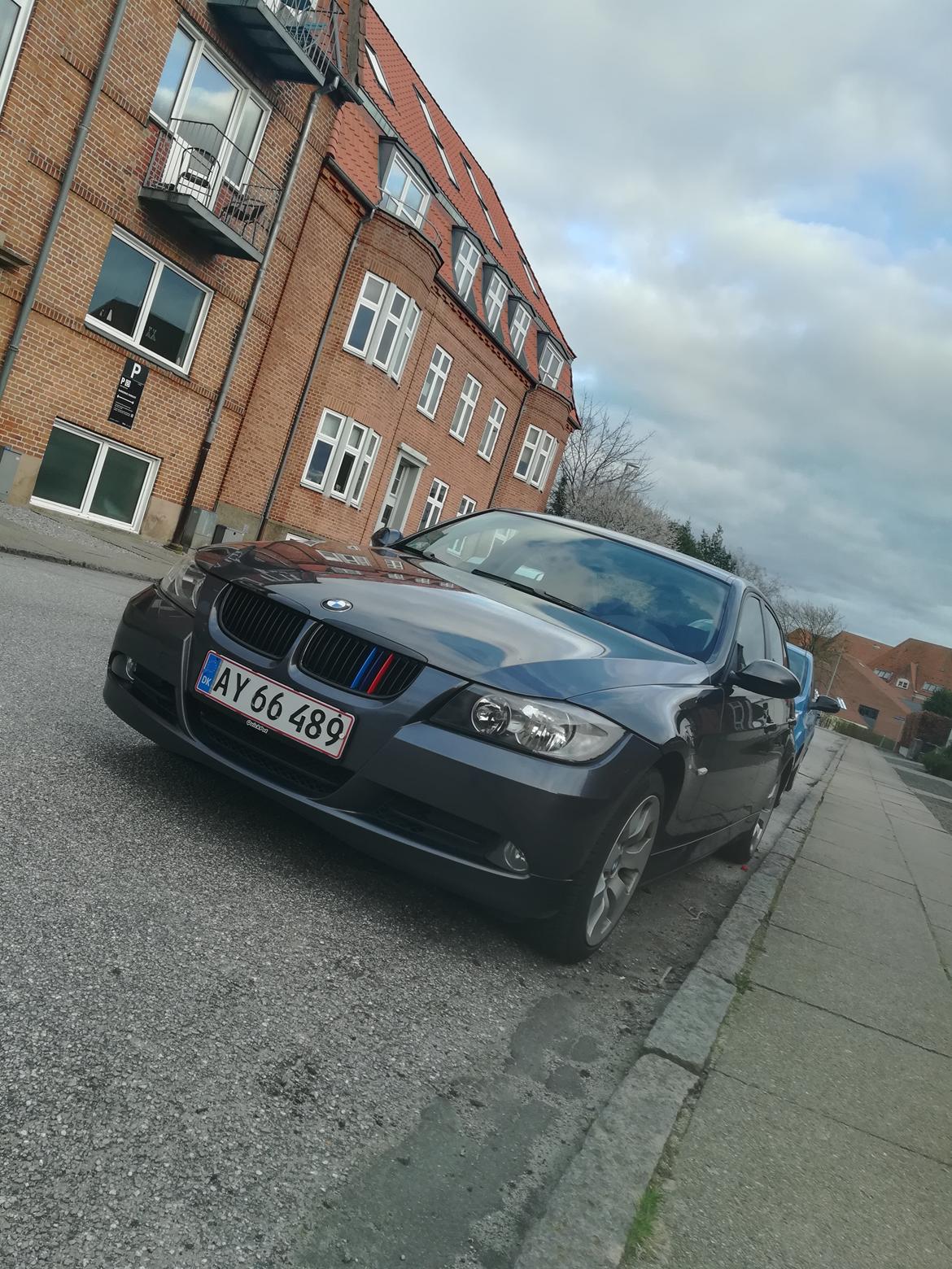 BMW 320i billede 5