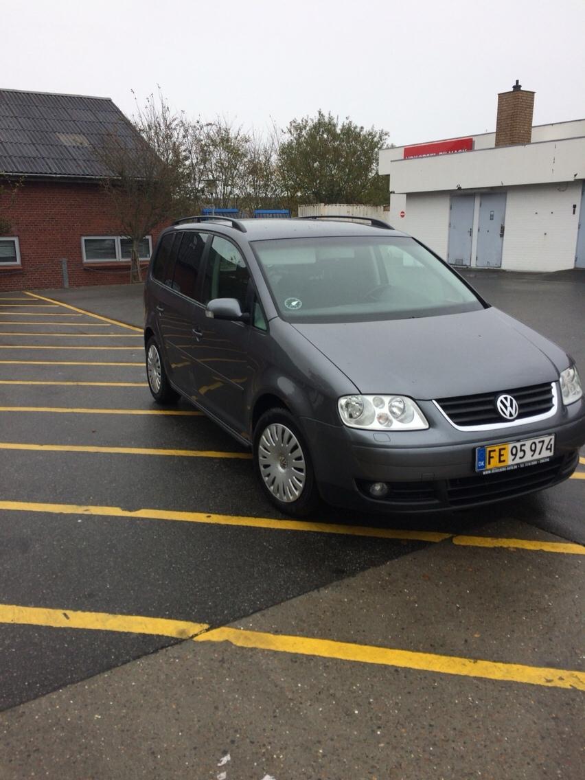 VW TOURAN 140 TRENDLINE DSG billede 3