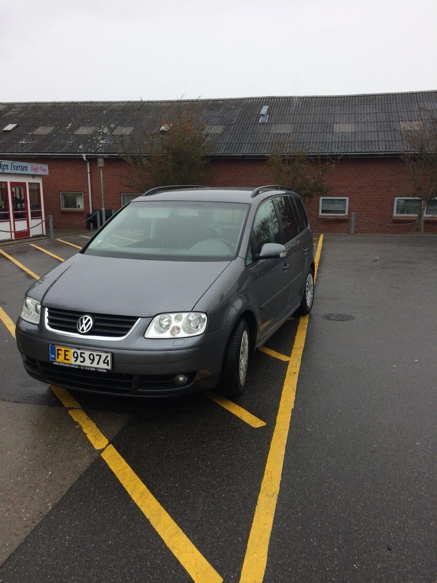 VW TOURAN 140 TRENDLINE DSG billede 4