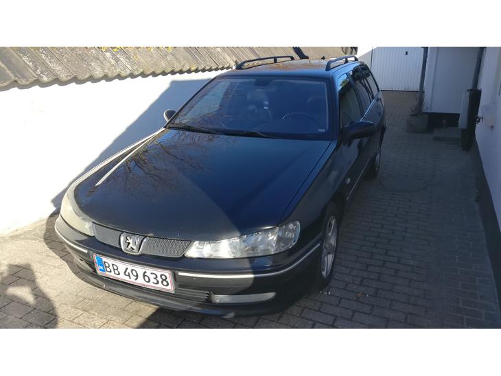 {{currentPhoto.altText}} billede {{currentPhoto.number}}