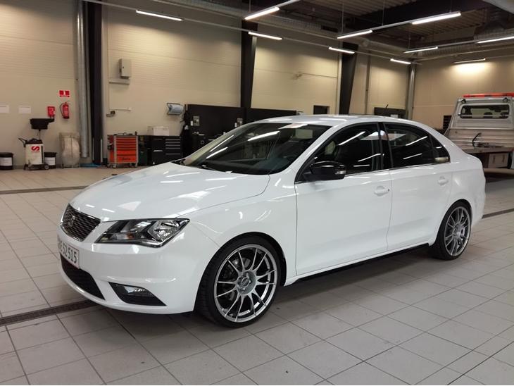 {{currentPhoto.altText}} billede {{currentPhoto.number}}