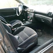 VW Passat 3BG