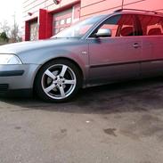 VW Passat 3BG