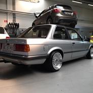 BMW E30 (solgt)
