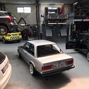 BMW E30 (solgt)