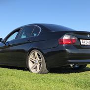 BMW 320D E90