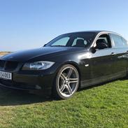 BMW 320D E90