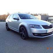 Skoda Octavia combi Elegance 2.0 TDI